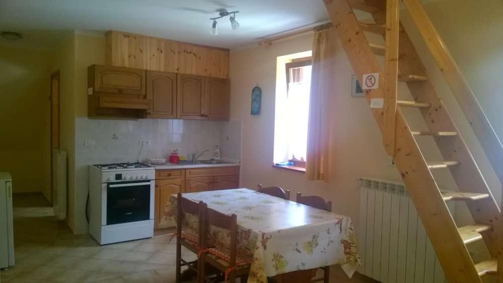 Apartment Pretner, Lepena Soča Εξωτερικό φωτογραφία